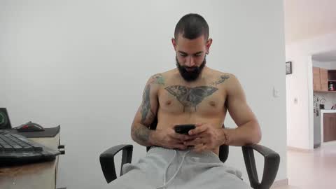 Matheus     online show from 09-17-25, 04:19