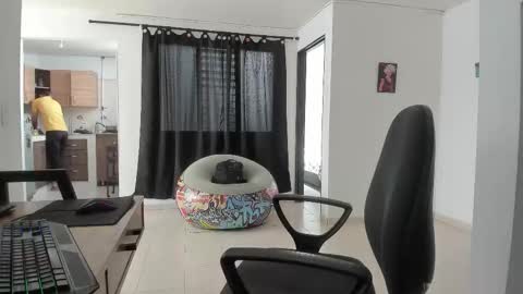 Matheus     online show from 02-11-26, 04:01