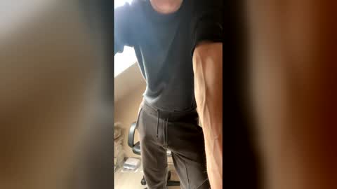 Snapshot of mathew7616 chatting on 03-21-26, 01:58 mathew7616 online show from 03-21-26, 01:58