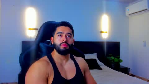 Snapshot of mathew_flintt chatting on 04-12-26, 01:54 Mathew Flintt online show from 04-12-26, 01:54