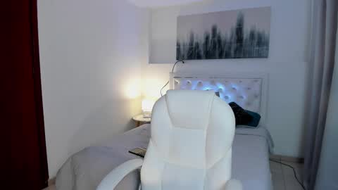 Snapshot of mathewadams chatting on 10-24-25, 07:43 Mathew online show from 10-24-25, 07:43