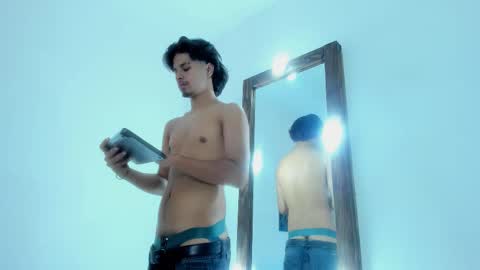 Snapshot of mathewadams chatting on 10-27-25, 10:47 Mathew online show from 10-27-25, 10:47