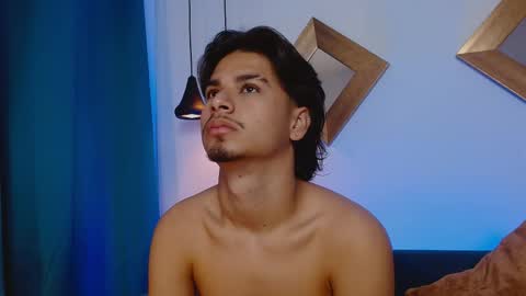 Snapshot of mathewadams chatting on 11-03-25, 01:45 Mathew online show from 11-03-25, 01:45