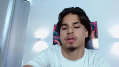 Snapshot of mathewadams chatting on 11-17-25, 01:39 Mathew online show from 11-17-25, 01:39