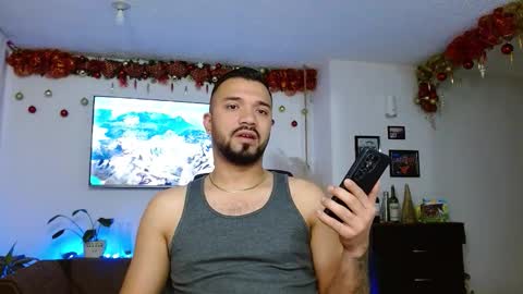 Snapshot of mathewhot3 chatting on 11-13-25, 09:25 mathewhot3 online show from 11-13-25, 09:25