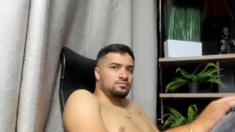 Snapshot of mathews_colton1 chatting on 06-23-26, 12:58 Mathews online show from 06-23-26, 12:58