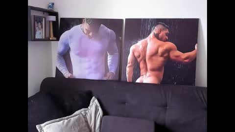 Snapshot of mathews_roses chatting on 11-20-25, 05:34 Marck Mathews online show from 11-20-25, 05:34