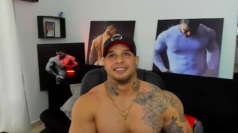 Snapshot of mathews_roses chatting on 12-01-25, 10:04 Marck Mathews online show from 12-01-25, 10:04