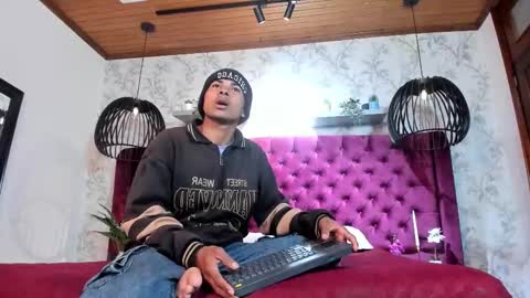 Mathias Makarova online show from 03-10-26, 03:33