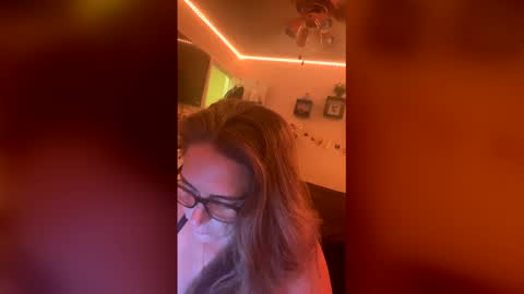 mathislauraashley2023 online show from 04-12-26, 10:15