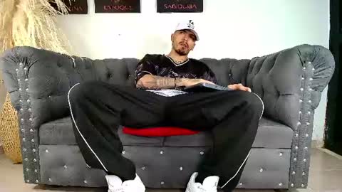 Snapshot of matias_costa chatting on 06-11-26, 02:53 MATIAS COSTA online show from 06-11-26, 02:53