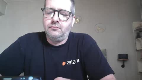 matrike1 online show from 04-15-26, 10:44