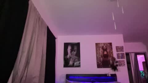 MOLLY MILLS online show from 11-14-25, 12:53