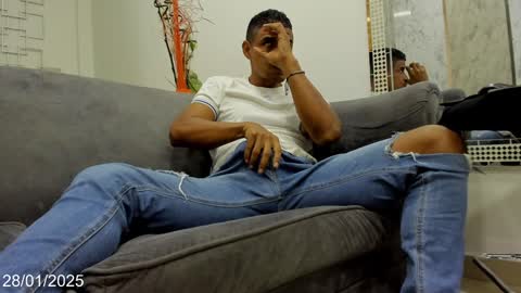 ANDRES online show from 01-28-25, 01:27