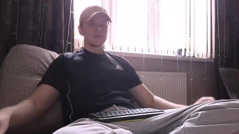 Snapshot of matt_aniston chatting on 03-03-25, 05:42 Matt online show from 03-03-25, 05:42