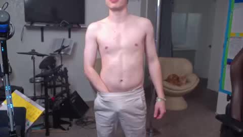 Snapshot of mattcashxxx chatting on 01-24-25, 02:07 Matt Cash online show from 01-24-25, 02:07