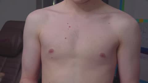 Snapshot of mattcashxxx chatting on 02-20-25, 02:07 Matt Cash online show from 02-20-25, 02:07