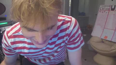 Snapshot of mattcashxxx chatting on 09-30-25, 01:10 Matt Cash online show from 09-30-25, 01:10