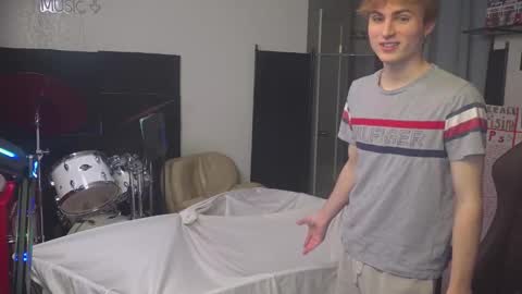 Snapshot of mattcashxxx chatting on 11-27-25, 02:13 Matt Cash online show from 11-27-25, 02:13