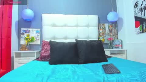 ---Matteo--- online show from 10-31-25, 03:40