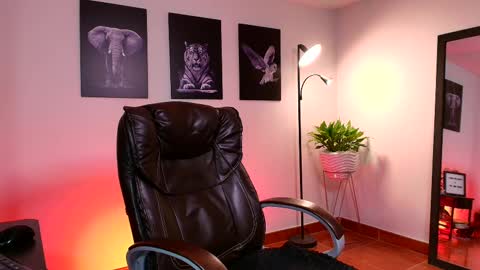 Snapshot of matteo_simpson chatting on 02-27-25, 05:45 Matteo simpson online show from 02-27-25, 05:45