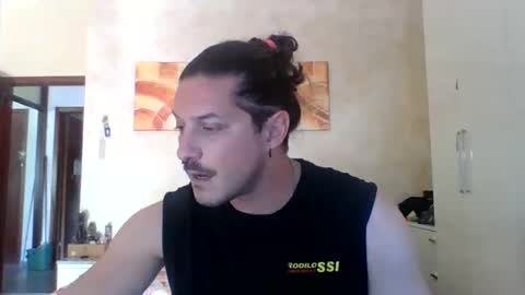Snapshot of matteushh87 chatting on 06-04-26, 09:04 matteushh87 online show from 06-04-26, 09:04