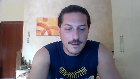 Snapshot of matteushh87 chatting on 06-11-26, 08:12 matteushh87 online show from 06-11-26, 08:12
