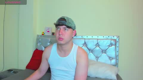 Snapshot of matthew_gill chatting on 05-17-26, 12:12 matthewlatinc online show from 05-17-26, 12:12