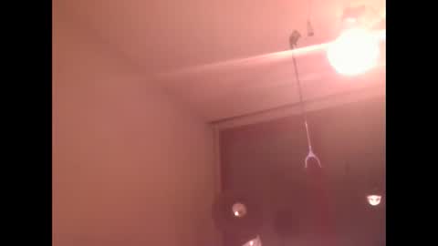 Snapshot of matthy60 chatting on 09-18-25, 02:35 Matthias online show from 09-18-25, 02:35