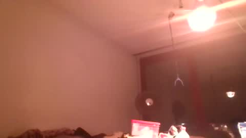 Snapshot of matthy60 chatting on 10-26-25, 05:30 Matthias online show from 10-26-25, 05:30