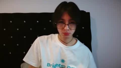 Snapshot of matti_mendez_ chatting on 07-11-26, 05:04 Matti Mendez online show from 07-11-26, 05:04
