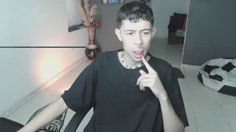 mattias     online show from 02-02-25, 04:22