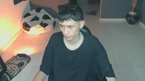 mattias     online show from 02-10-25, 10:19