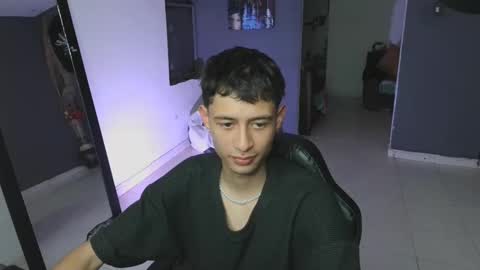 mattias     online show from 02-12-25, 11:51