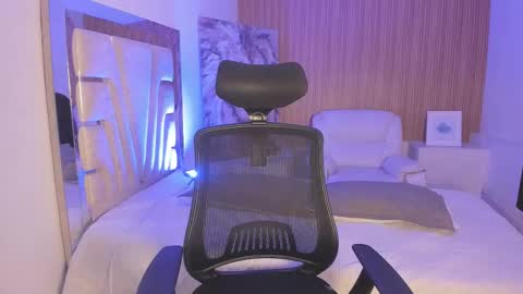 Matt online show from 11-24-25, 10:42