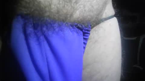 Snapshot of mattty13 chatting on 11-28-25, 05:37 Hairy Bud online show from 11-28-25, 05:37