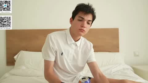 Snapshot of mattyaiden chatting on 05-19-26, 05:30 Matty Aiden online show from 05-19-26, 05:30