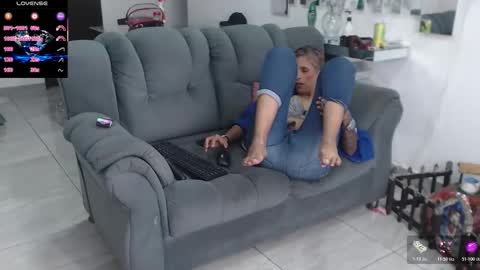 mature2023 online show from 11-29-25, 08:23