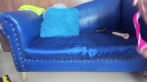 Snapshot of mature_beautiful chatting on 03-08-25, 12:52 Lucy online show from 03-08-25, 12:52