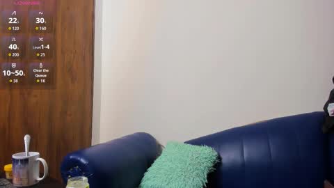 Snapshot of mature_beautiful chatting on 09-26-25, 11:47 Lucy online show from 09-26-25, 11:47