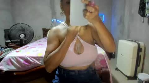 Snapshot of mature_bigboobs__ chatting on 06-15-26, 06:32 mature_bigboobs__ online show from 06-15-26, 06:32