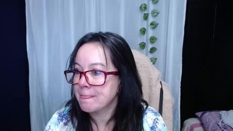 Snapshot of mature_wolf chatting on 01-09-25, 11:58 Sonia online show from 01-09-25, 11:58