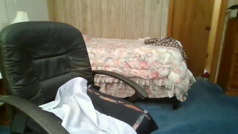 Snapshot of maturecouple1954 chatting on 02-17-25, 11:53 SXECPL55 at G mail Dot Com online show from 02-17-25, 11:53