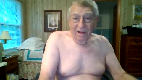 Snapshot of maturecouple1954 chatting on 06-15-26, 11:12 SXECPL55 at G mail Dot Com online show from 06-15-26, 11:12