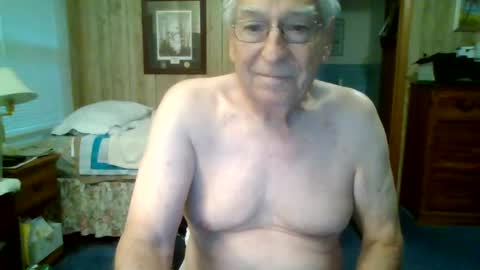 Snapshot of maturecouple1954 chatting on 06-22-26, 11:29 SXECPL55 at G mail Dot Com online show from 06-22-26, 11:29