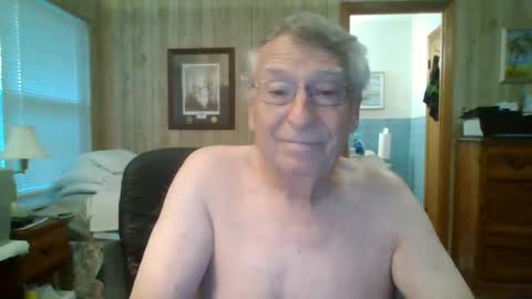 Snapshot of maturecouple1954 chatting on 07-16-26, 11:49 SXECPL55 at G mail Dot Com online show from 07-16-26, 11:49