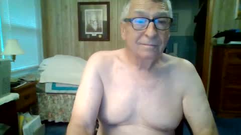 Snapshot of maturecouple1954 chatting on 07-27-26, 11:28 SXECPL55 at G mail Dot Com online show from 07-27-26, 11:28