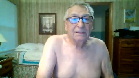 Snapshot of maturecouple1954 chatting on 07-30-26, 11:42 SXECPL55 at G mail Dot Com online show from 07-30-26, 11:42