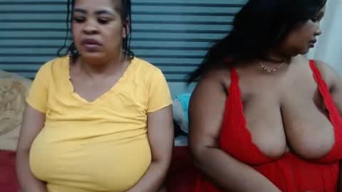 Snapshot of maturedbootyqueen chatting on 02-27-26, 07:58 QUEEN online show from 02-27-26, 07:58