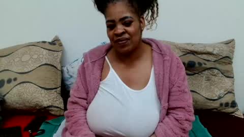 Snapshot of maturedbootyqueen chatting on 07-28-26, 08:52 QUEEN online show from 07-28-26, 08:52